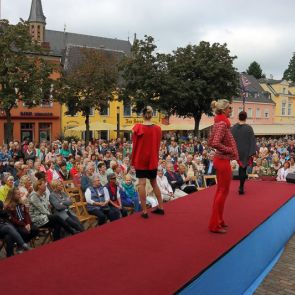 Modenschau Xantener Marktplatz